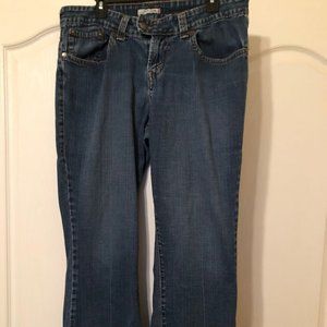 Women's Levi Jeans